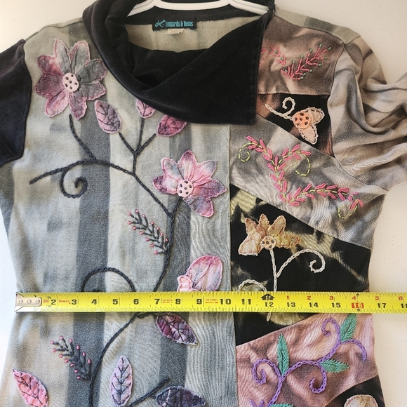 Leopards & Roses Long Sleeve Black Velvet Tunic Sweater Embroidery Boho Bohemian - Picture 10 of 10